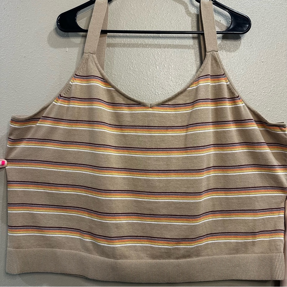 Torrid Cropped Sweater Tank - 4x - Picture 3 of 7